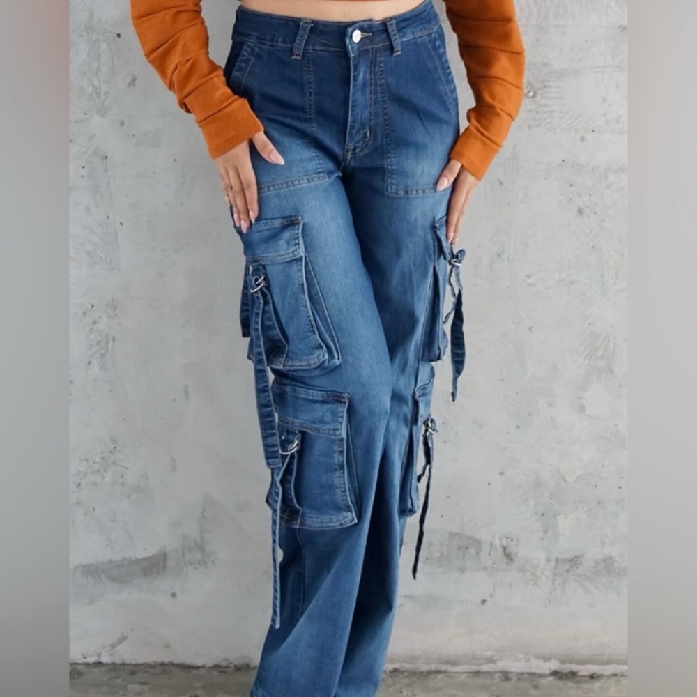 Timing Denim cargo pants with adjustable ties and pockets. Snap top. Size small